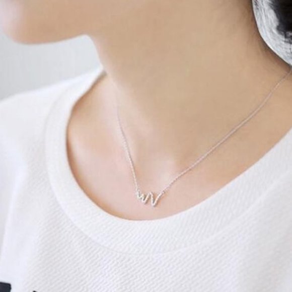 NEW 925 Sterling Silver Diamond Heartbeat Necklace - Picture 3 of 7